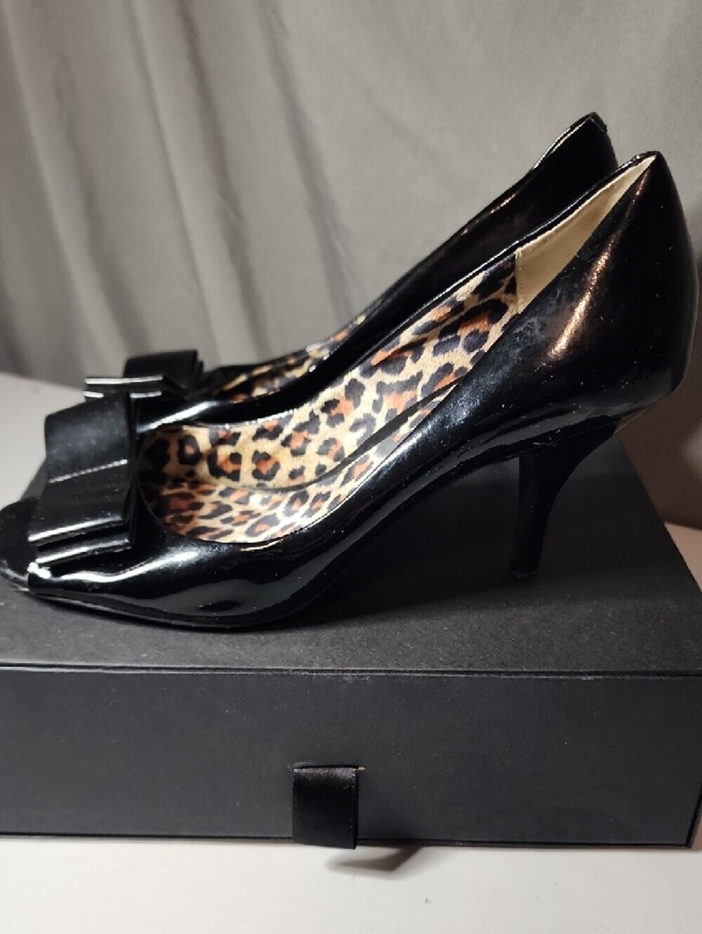 Jessica Simpson Black Patent Peep-Toe Heels with Bow - Picture 3 of 9